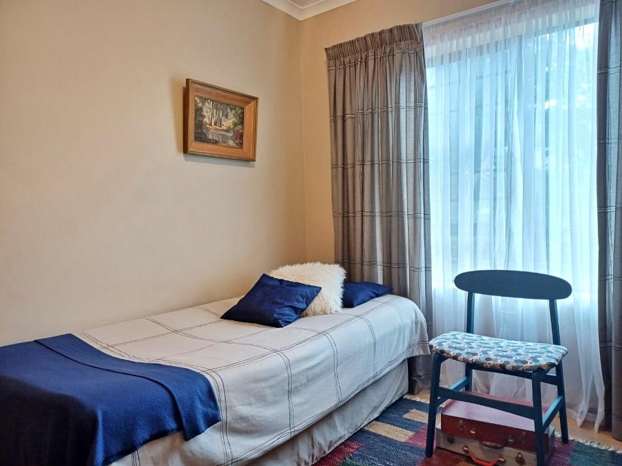 5 Bedroom Property for Sale in Reebok Western Cape